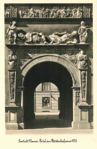Portal des Fürstenhofes