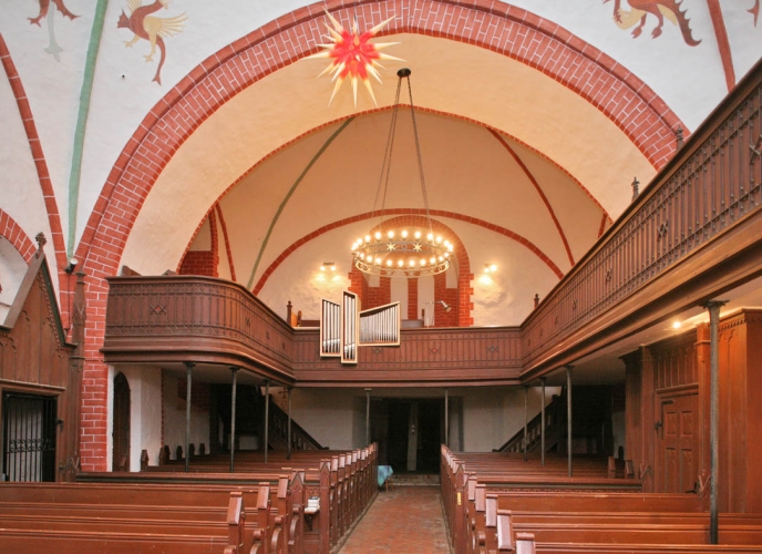 Das Innere der Kirche Bernitt