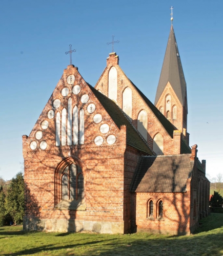 Die Steffenshäger Kirche von Südost