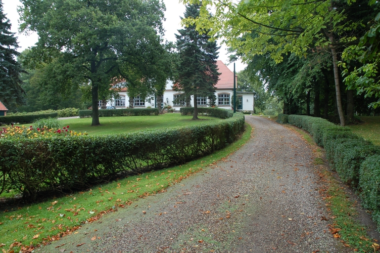 Die Auffahrt zum Gutshaus Elmenhorst.