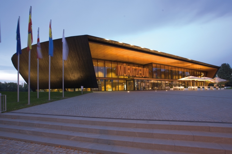 Das „Müritzeum“ ist ein modernes Naturerlebniszentrum.